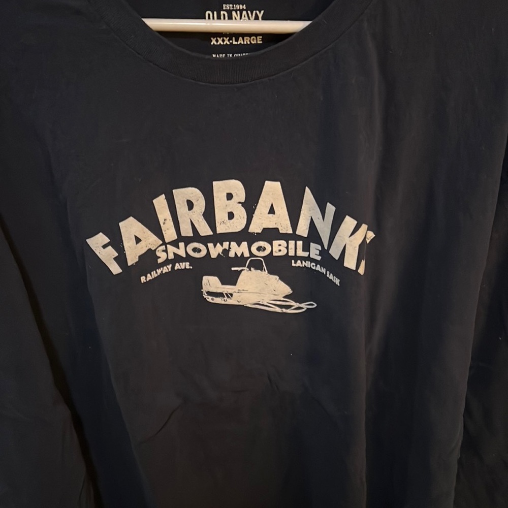 Mens long sleeve Old Navy shirt